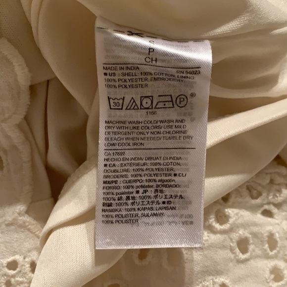 Old Navy Cream Boho Embroidered Mini Skirt Size Small - Picture 7 of 8